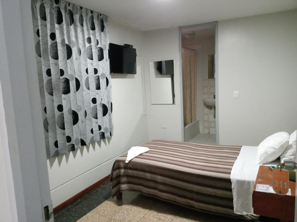Hotel Plazza Chiclayo Exterior photo