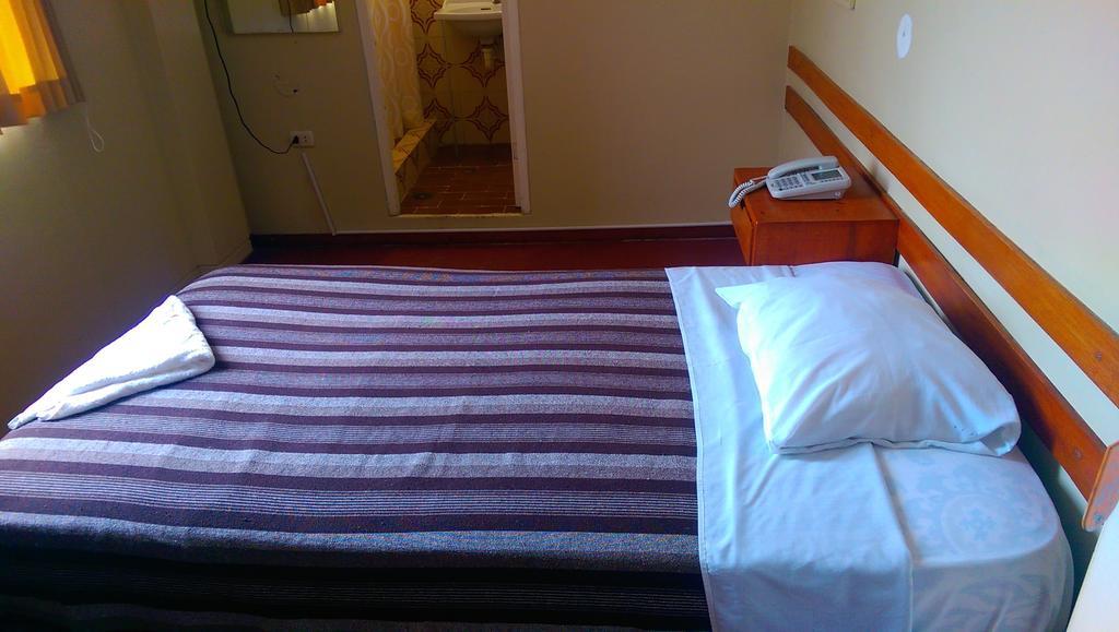 Hotel Plazza Chiclayo Room photo
